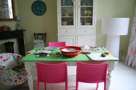 ダイニング,椅子,カラフル,ピンク